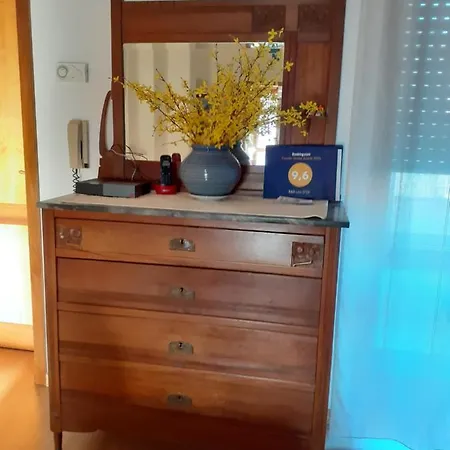 Lloc D'or לינה וארוחת בוקר 3*